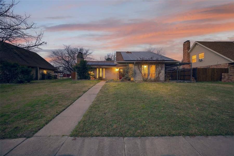 Property photo for 2801 Vancouver Street, Irving, TX