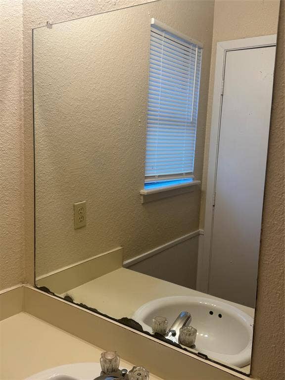1201 Division Street, Greenville, TX 75401 1201 Division Street, Greenville, TX 75401
