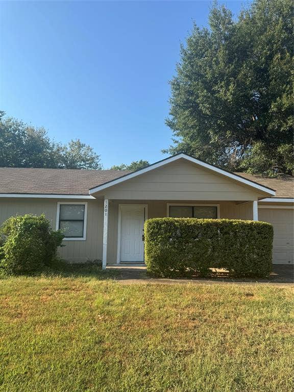 Property photo for 1201 Division Street, Greenville, TX
