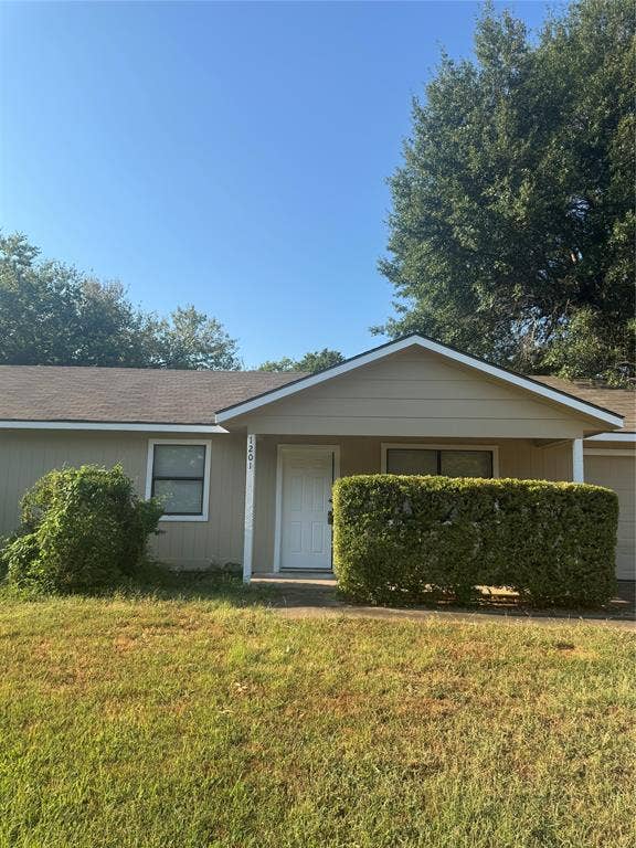 1201 Division Street, Greenville, TX 75401 1201 Division Street, Greenville, TX 75401