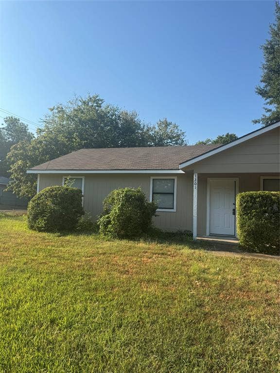 1201 Division Street, Greenville, TX 75401 1201 Division Street, Greenville, TX 75401