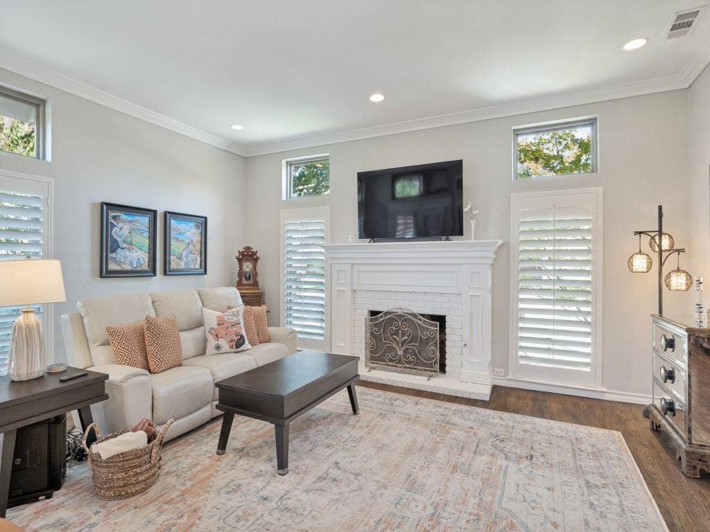 3424 Nancy Court, Plano, TX 75023 3424 Nancy Court, Plano, TX 75023