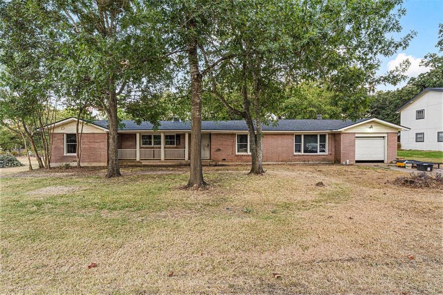 Property photo for 1311 E Stegall Road, Robinson, TX