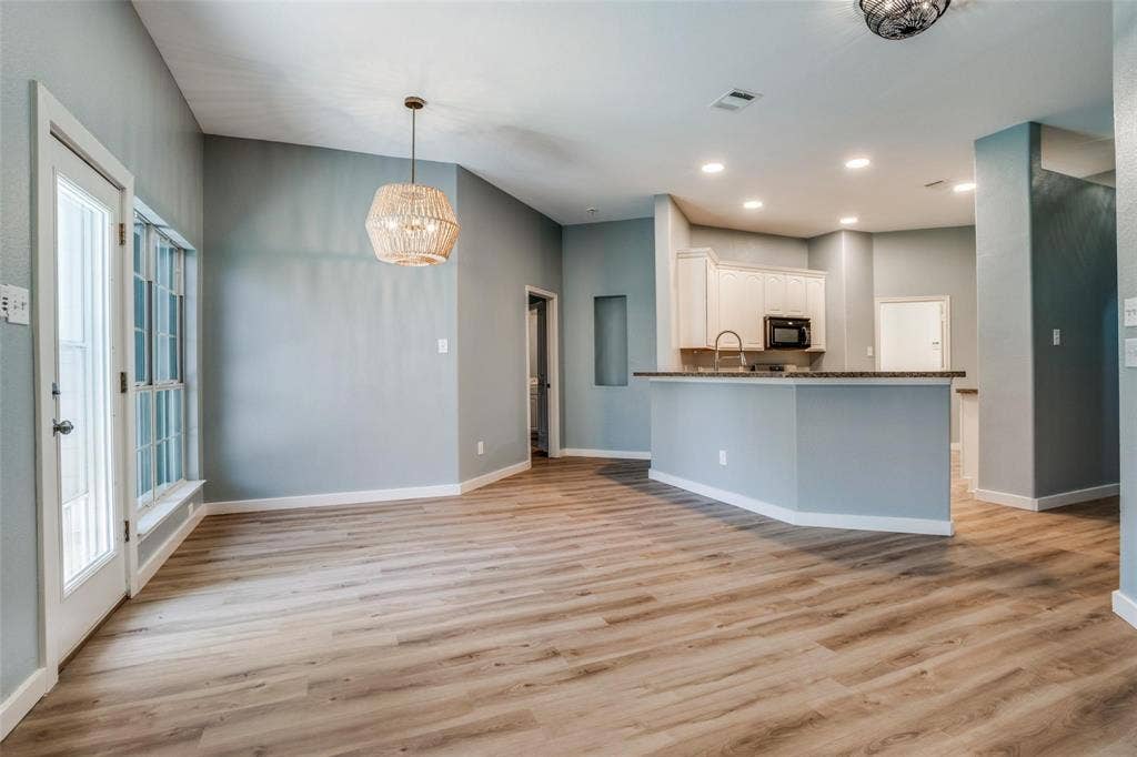 3925 La Tierra Linda Trail, McKinney, TX 75070 3925 La Tierra Linda Trail, McKinney, TX 75070