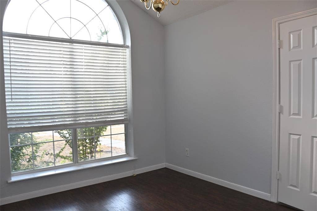 8104 Bells Street, Frisco, TX 75035 8104 Bells Street, Frisco, TX 75035