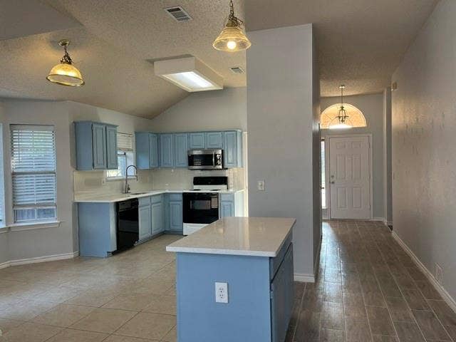 8104 Bells Street, Frisco, TX 75035 8104 Bells Street, Frisco, TX 75035