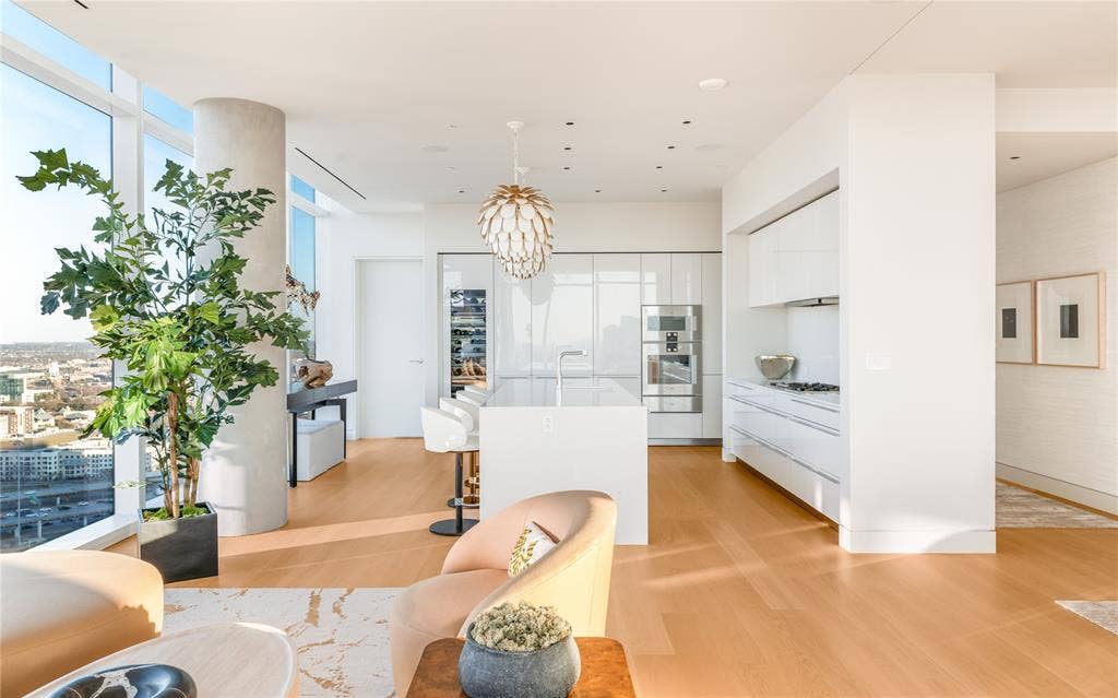 1747 Leonard Street, #2301, Dallas, TX 75201