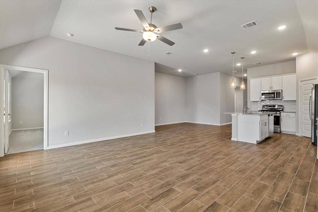 425 Kingsbury Avenue, Princeton, TX 75407 425 Kingsbury Avenue, Princeton, TX 75407