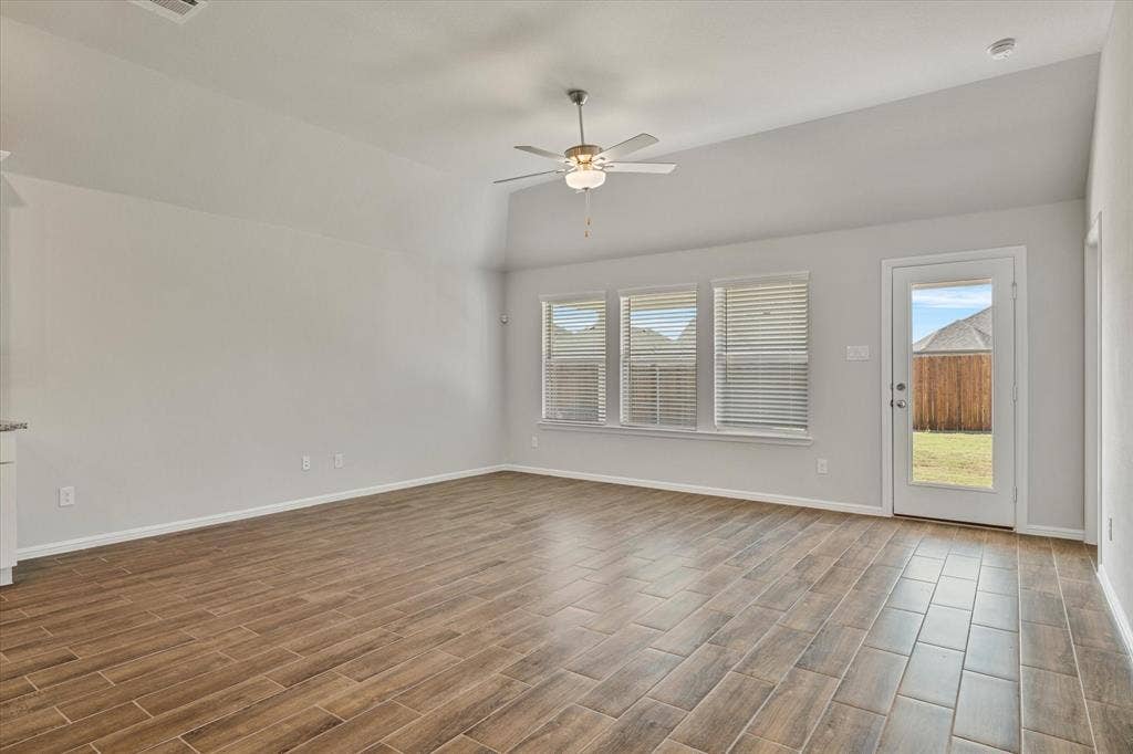 425 Kingsbury Avenue, Princeton, TX 75407 425 Kingsbury Avenue, Princeton, TX 75407