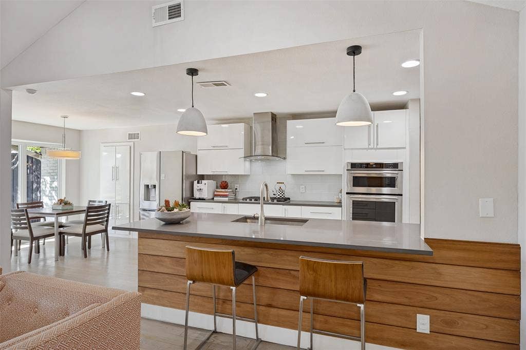 6834 Quarterway Drive, Dallas, TX 75248 6834 Quarterway Drive, Dallas, TX 75248