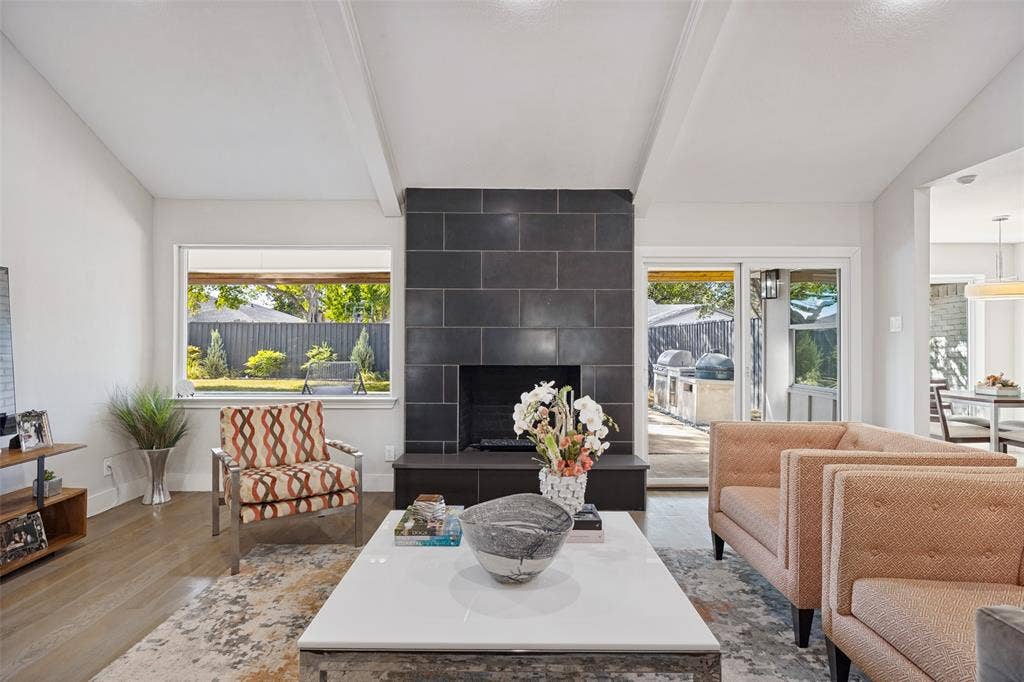 6834 Quarterway Drive, Dallas, TX 75248 6834 Quarterway Drive, Dallas, TX 75248
