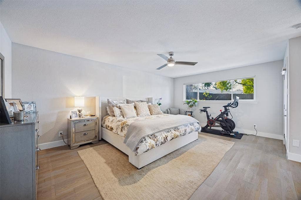 6834 Quarterway Drive, Dallas, TX 75248 6834 Quarterway Drive, Dallas, TX 75248