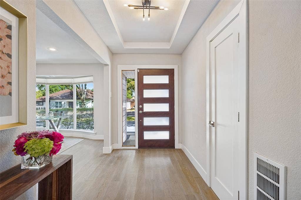 6834 Quarterway Drive, Dallas, TX 75248 6834 Quarterway Drive, Dallas, TX 75248
