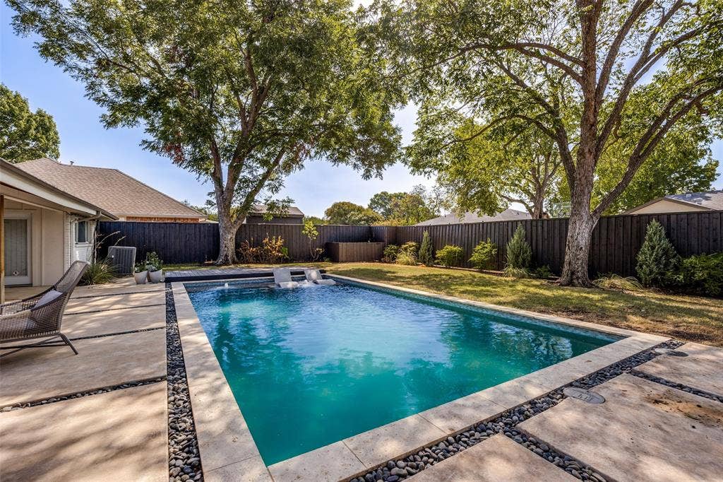 6834 Quarterway Drive, Dallas, TX 75248 6834 Quarterway Drive, Dallas, TX 75248