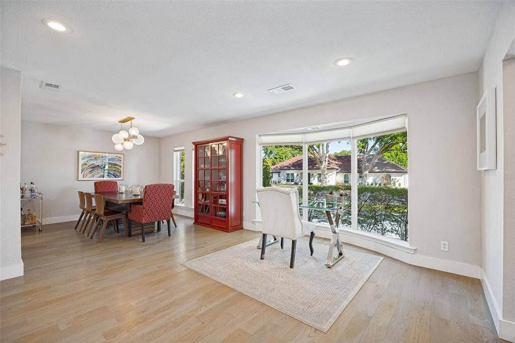 6834 Quarterway Drive, Dallas, TX 75248 6834 Quarterway Drive, Dallas, TX 75248