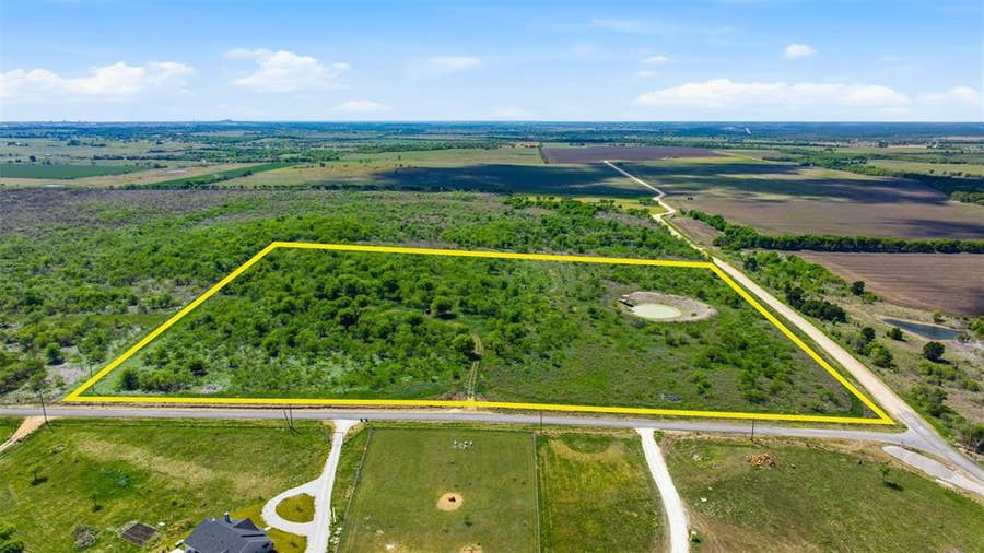 Property photo for 6947 Moody Road, Moody, TX