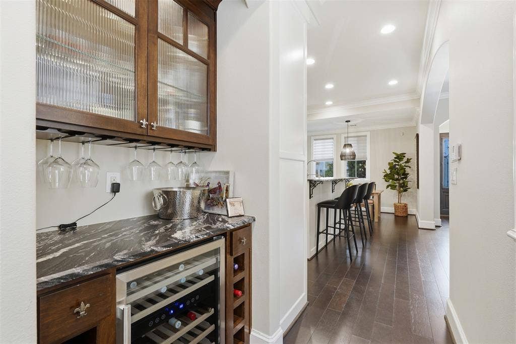 2712 Miro Court, Fort Worth, TX 76107 2712 Miro Court, Fort Worth, TX 76107