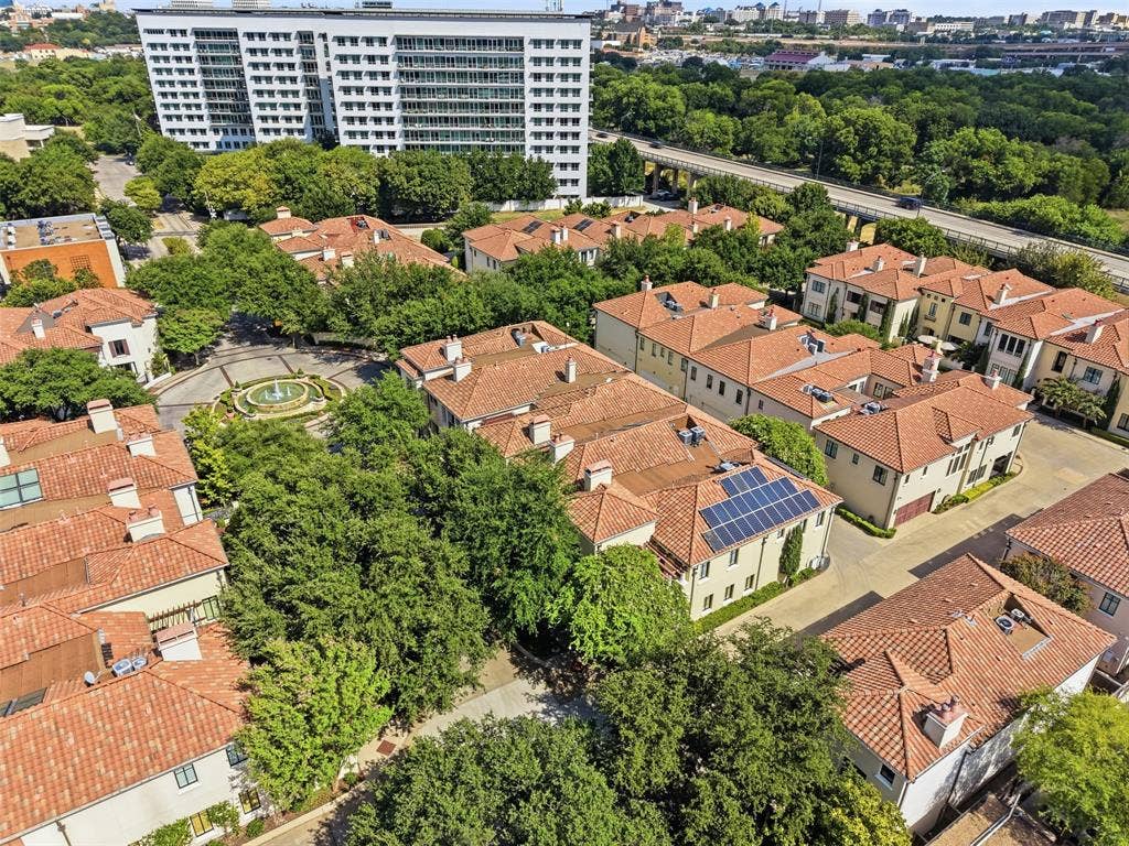 2712 Miro Court, Fort Worth, TX 76107 2712 Miro Court, Fort Worth, TX 76107