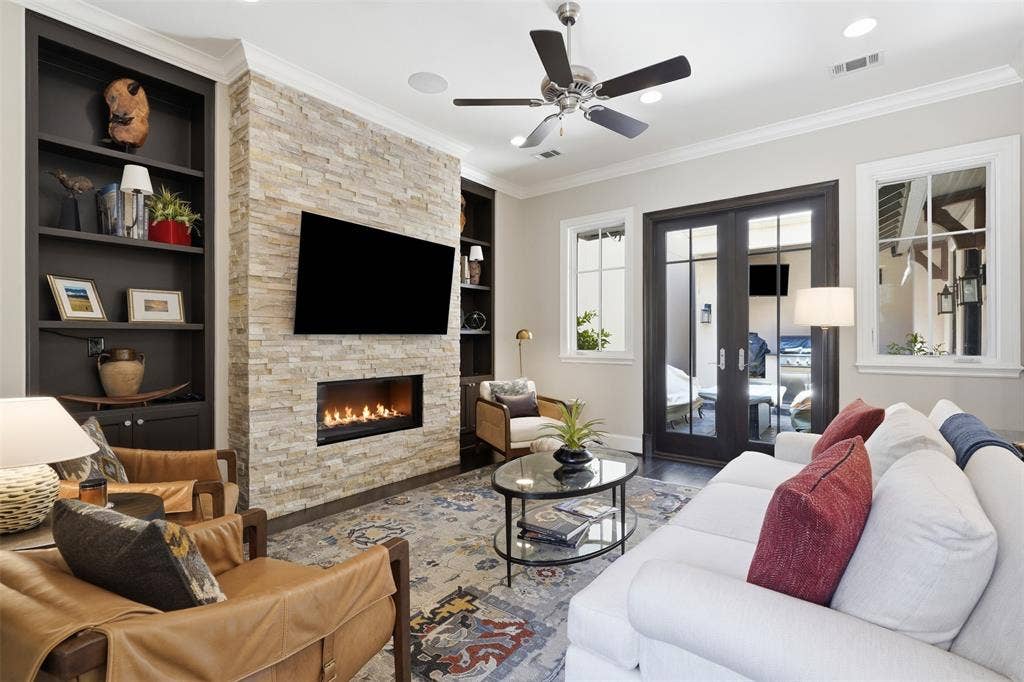 2712 Miro Court, Fort Worth, TX 76107 2712 Miro Court, Fort Worth, TX 76107