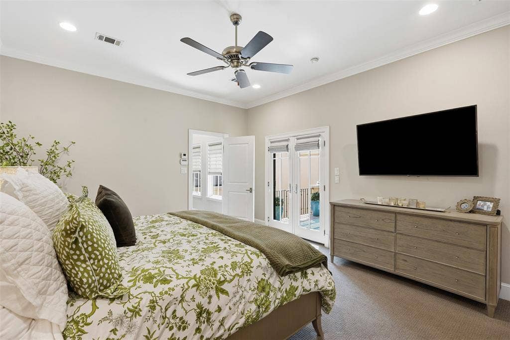 2712 Miro Court, Fort Worth, TX 76107 2712 Miro Court, Fort Worth, TX 76107