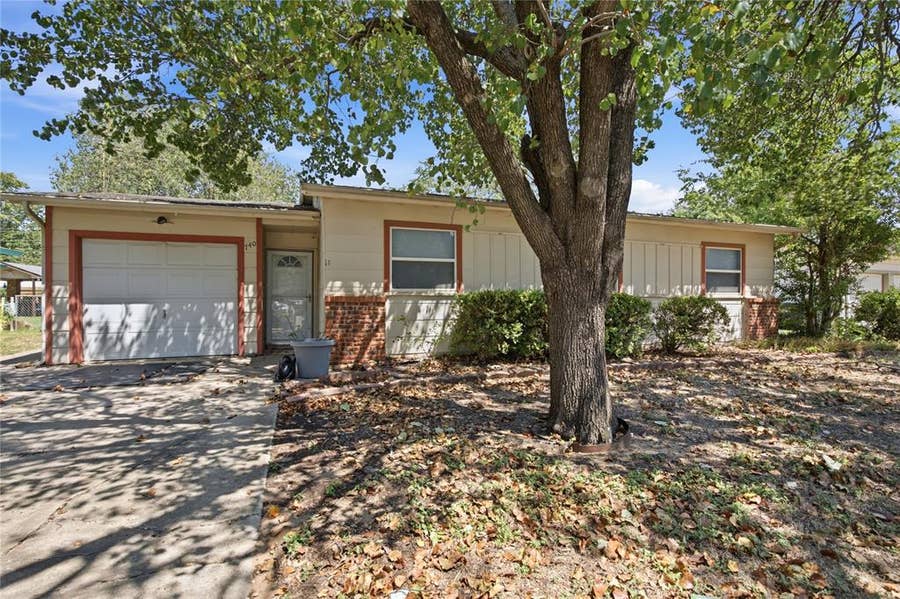 Property photo for 740 Thomas Avenue, Hurst, TX
