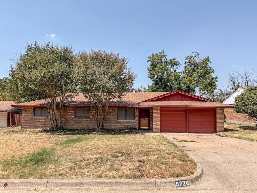Property photo for 5720 Walla Avenue, Fort Worth, TX