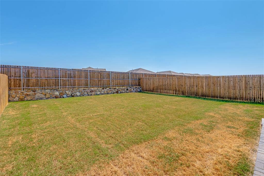 1352 Wedgeleaf Lane, Forney, TX 75126 1352 Wedgeleaf Lane, Forney, TX 75126