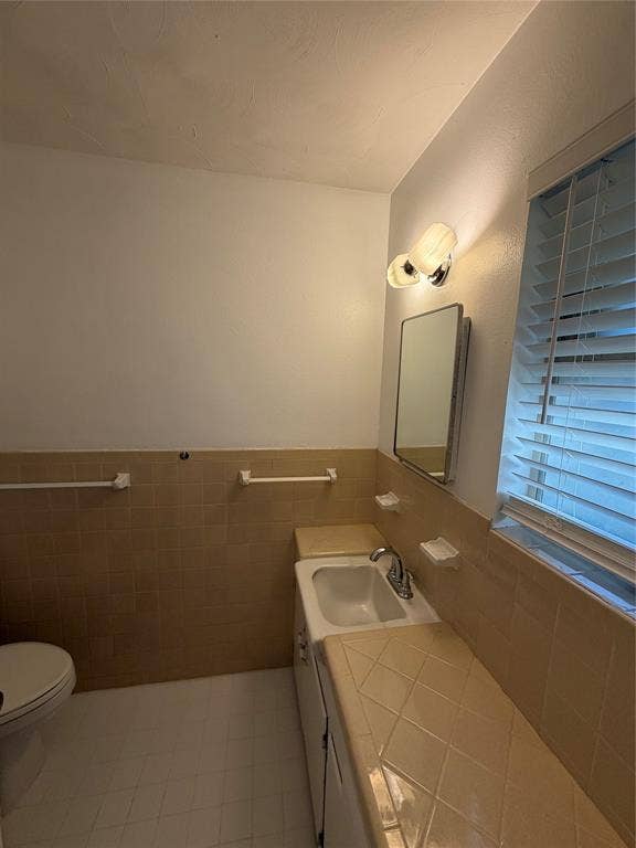 2323 Springhill Drive, Dallas, TX 75228 2323 Springhill Drive, Dallas, TX 75228