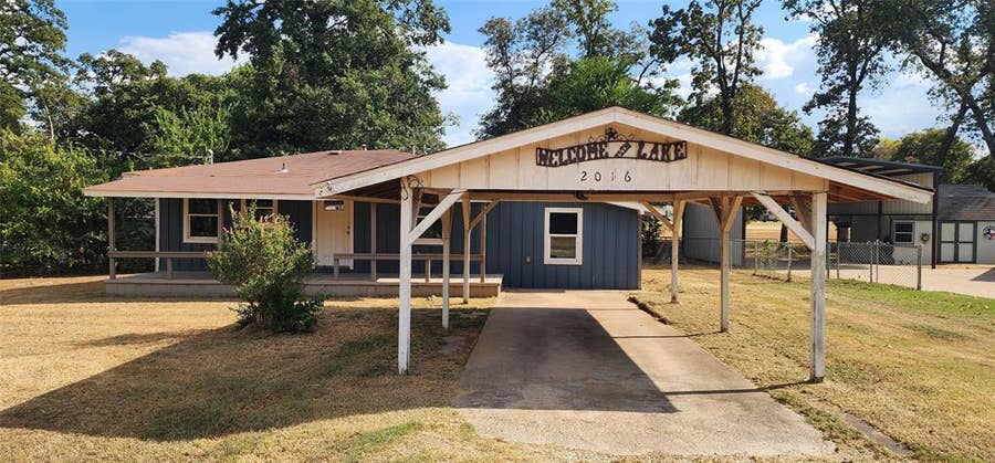 Property photo for 2016 Gavin Road, Tool, TX