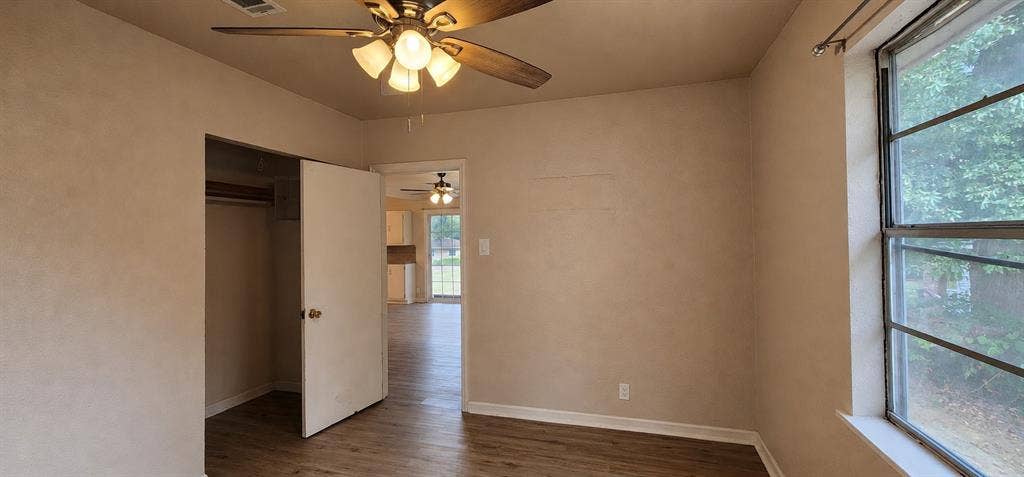 2016 Gavin Road, Tool, TX 75143 Bedroom 1