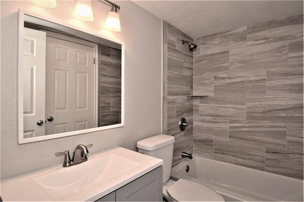 16301 ledgemont Lane, #176, Addison, TX 75001