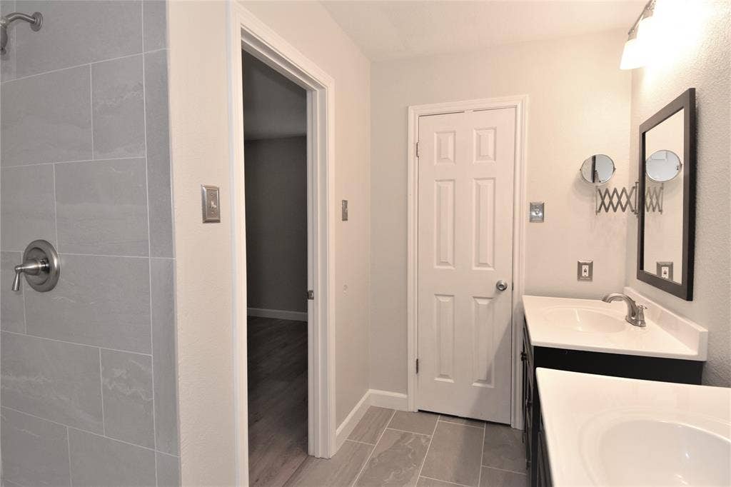 16301 ledgemont Lane, #176, Addison, TX 75001