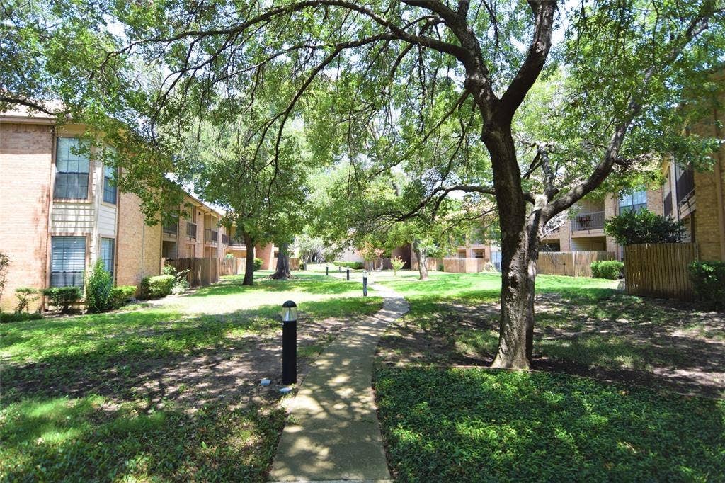 16301 ledgemont Lane, #176, Addison, TX 75001
