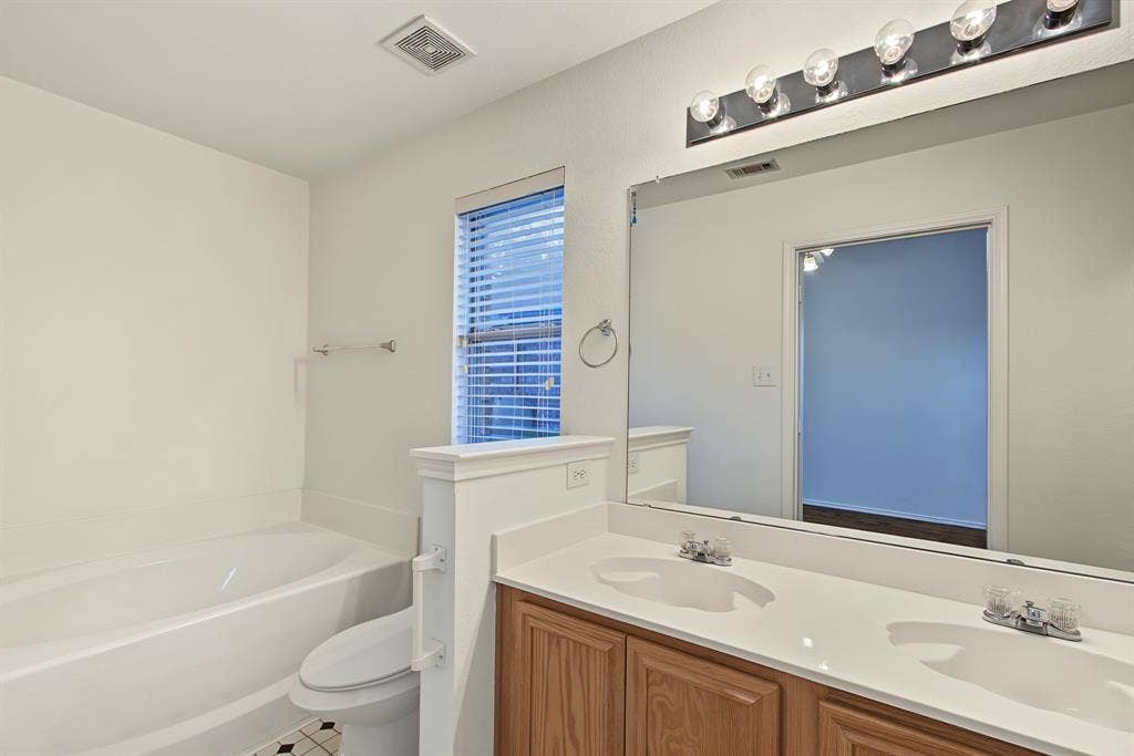 2712 Douglas Drive, McKinney, TX 75071 2712 Douglas Drive, McKinney, TX 75071