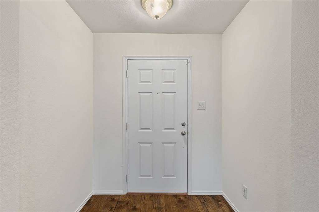 2712 Douglas Drive, McKinney, TX 75071 2712 Douglas Drive, McKinney, TX 75071
