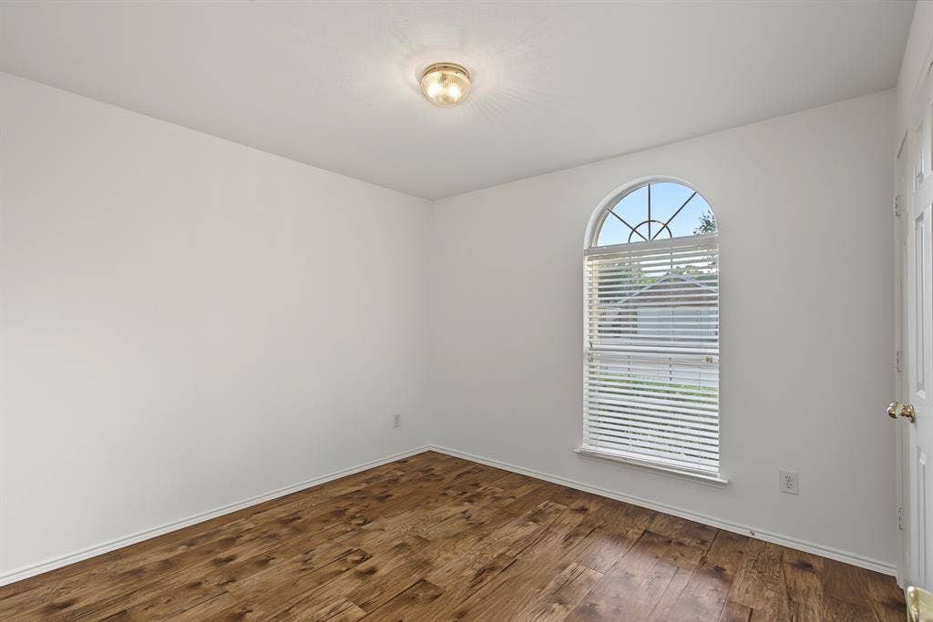 2712 Douglas Drive, McKinney, TX 75071 2712 Douglas Drive, McKinney, TX 75071