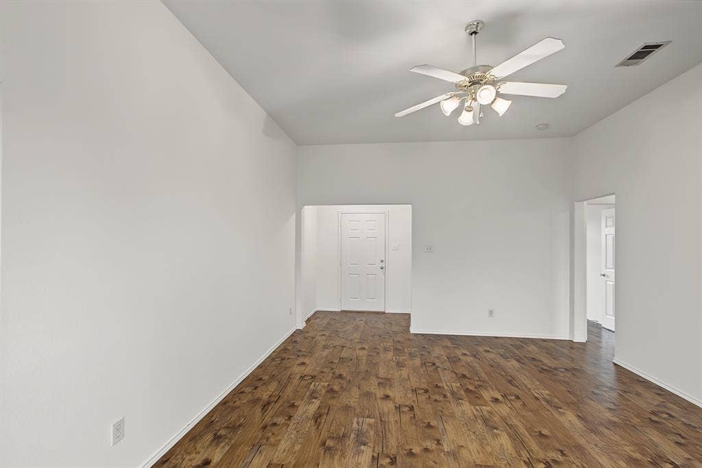 2712 Douglas Drive, McKinney, TX 75071 2712 Douglas Drive, McKinney, TX 75071