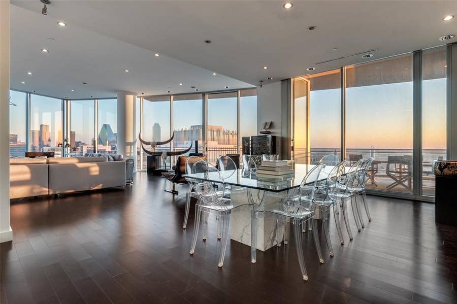 Property photo for 2900 Mckinnon Street, #2701, Dallas, TX