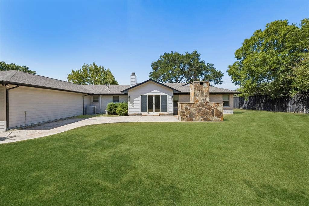 5610 Forest Lane, Dallas, TX 75230 5610 Forest Lane, Dallas, TX 75230