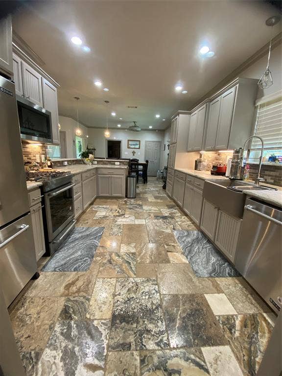 1631 Greenway Court, Midlothian, TX 76065 1631 Greenway Court, Midlothian, TX 76065