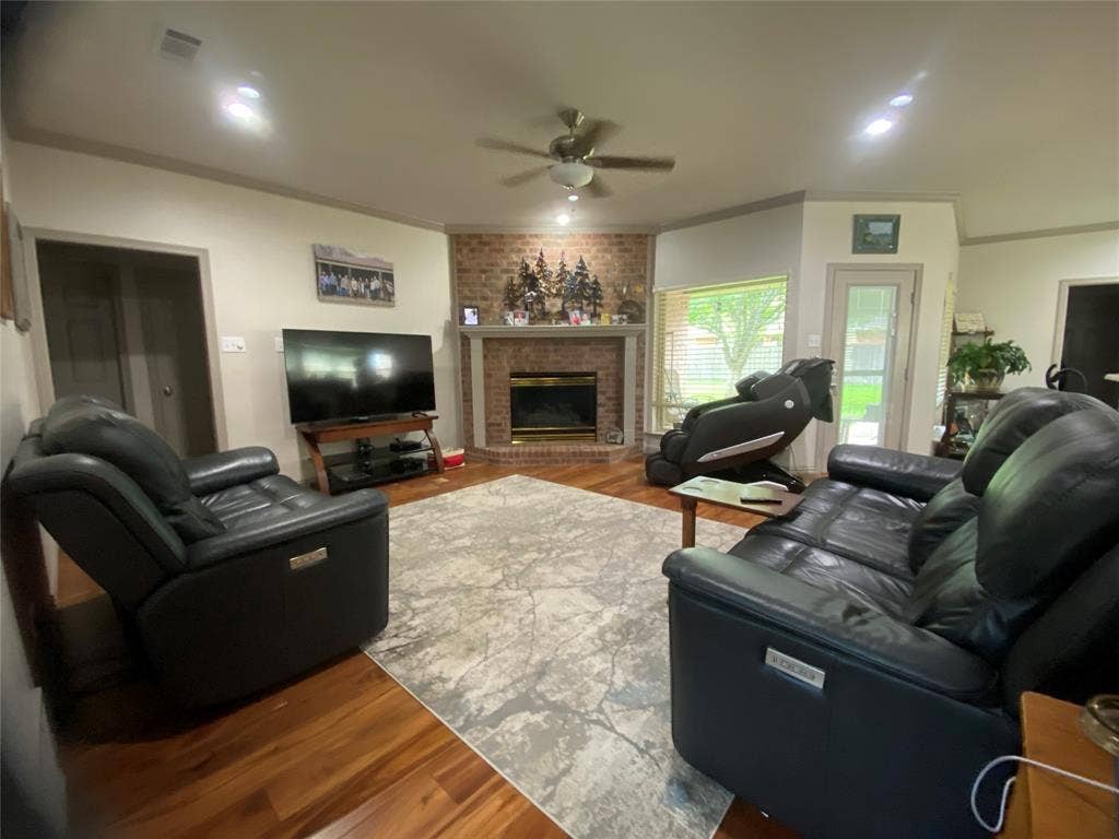 1631 Greenway Court, Midlothian, TX 76065 1631 Greenway Court, Midlothian, TX 76065