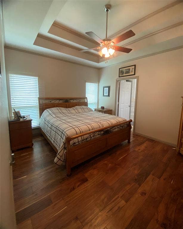 1631 Greenway Court, Midlothian, TX 76065 Check out that ceiling!