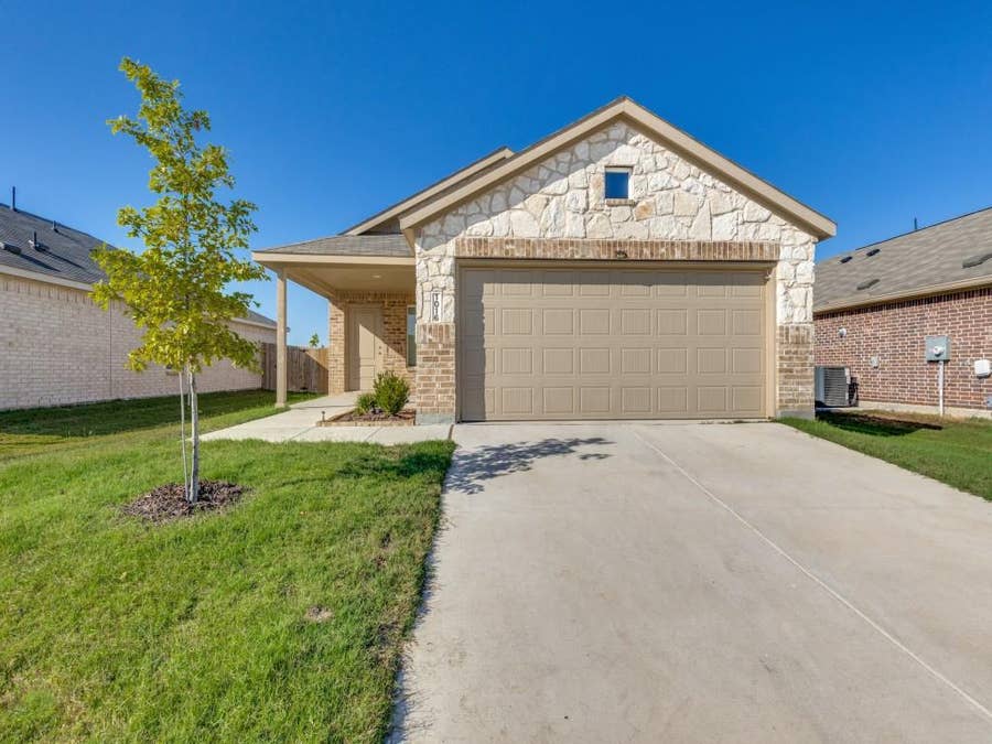 Property photo for 1016 Cortijo Way, Fort Worth, TX