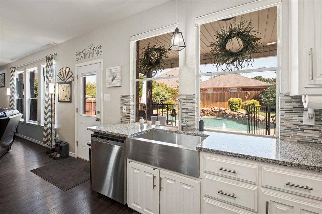3039 Stallion Crossing, Irving, TX 75060 3039 Stallion Crossing, Irving, TX 75060