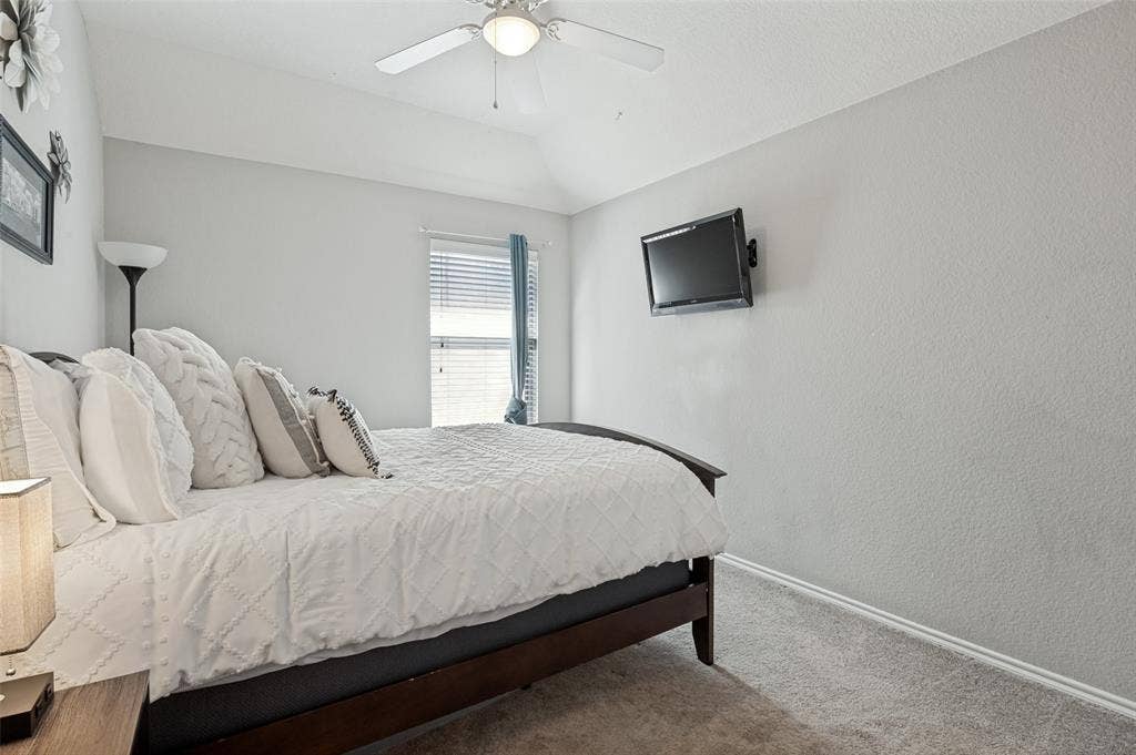 3039 Stallion Crossing, Irving, TX 75060 3039 Stallion Crossing, Irving, TX 75060