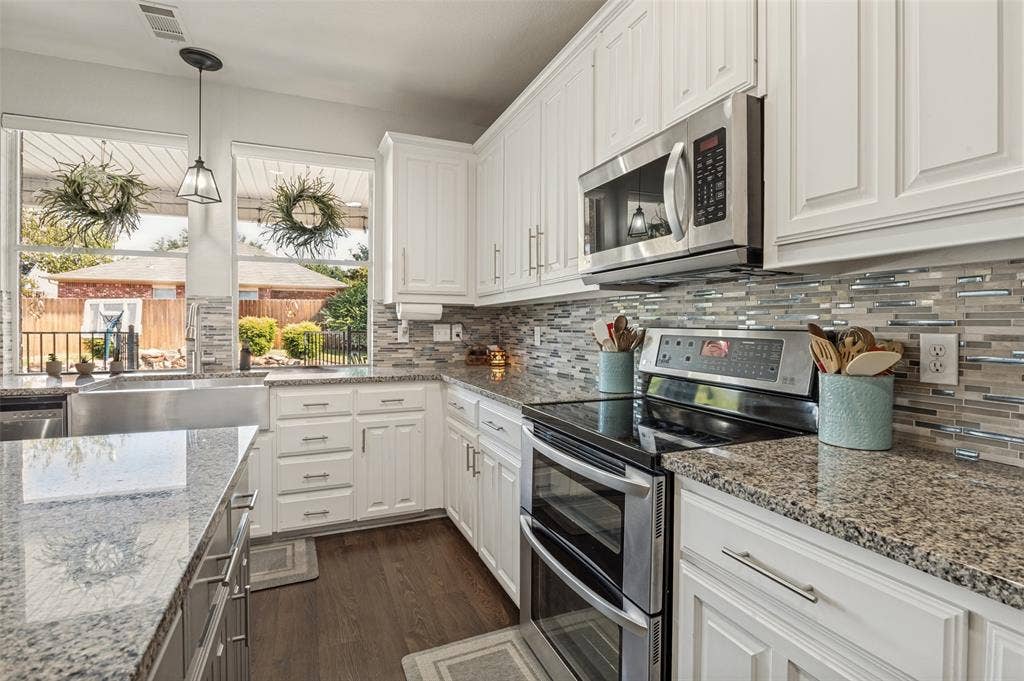 3039 Stallion Crossing, Irving, TX 75060 3039 Stallion Crossing, Irving, TX 75060