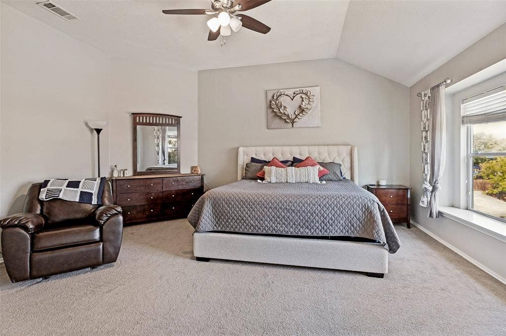 3039 Stallion Crossing, Irving, TX 75060 3039 Stallion Crossing, Irving, TX 75060