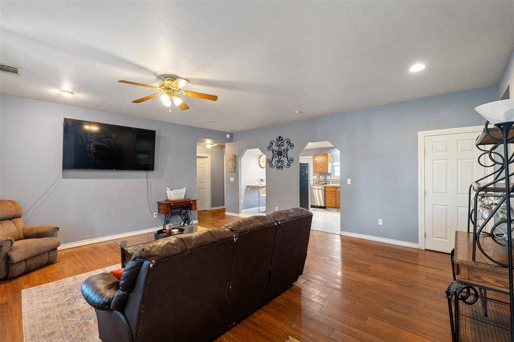 239 Seacraft Drive, Gun Barrel City, TX 75156 239 Seacraft Drive, Gun Barrel City, TX 75156