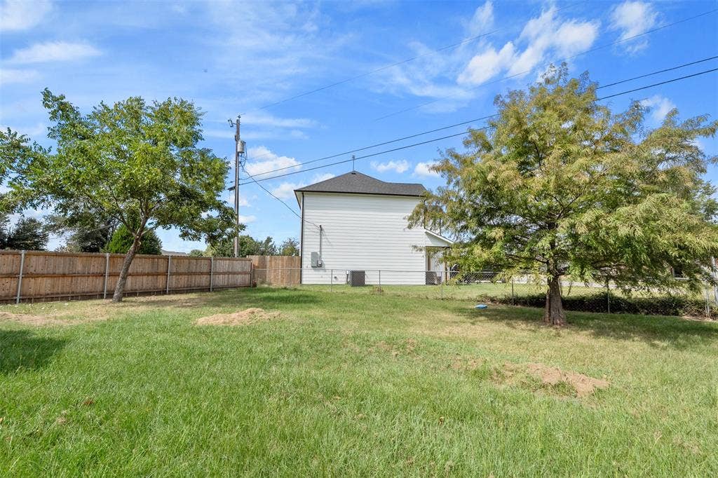 239 Seacraft Drive, Gun Barrel City, TX 75156 239 Seacraft Drive, Gun Barrel City, TX 75156
