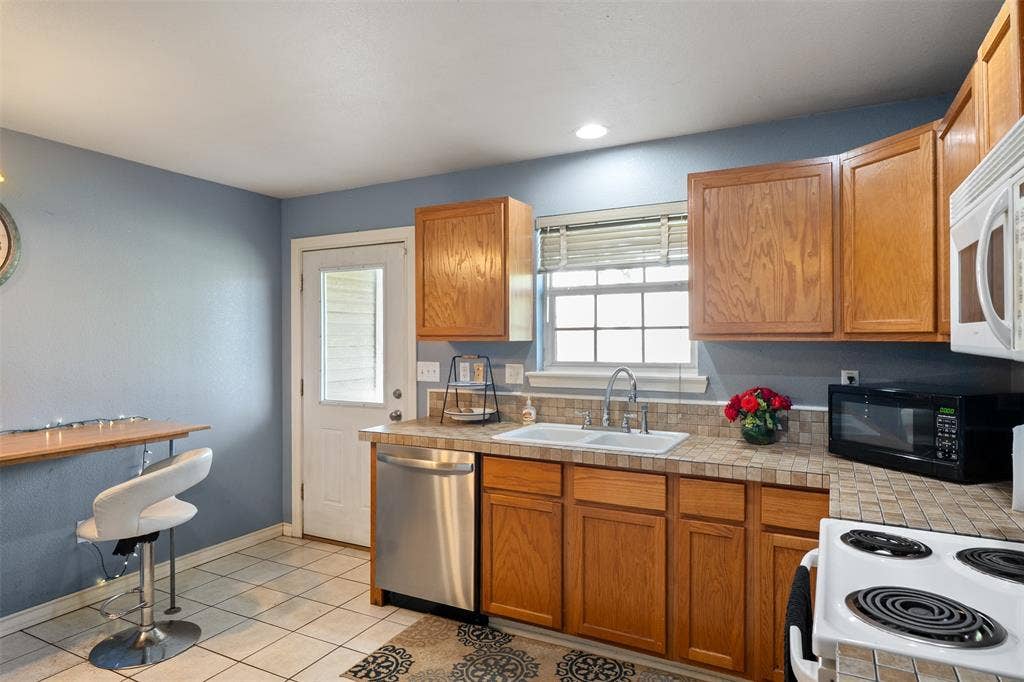 239 Seacraft Drive, Gun Barrel City, TX 75156 239 Seacraft Drive, Gun Barrel City, TX 75156